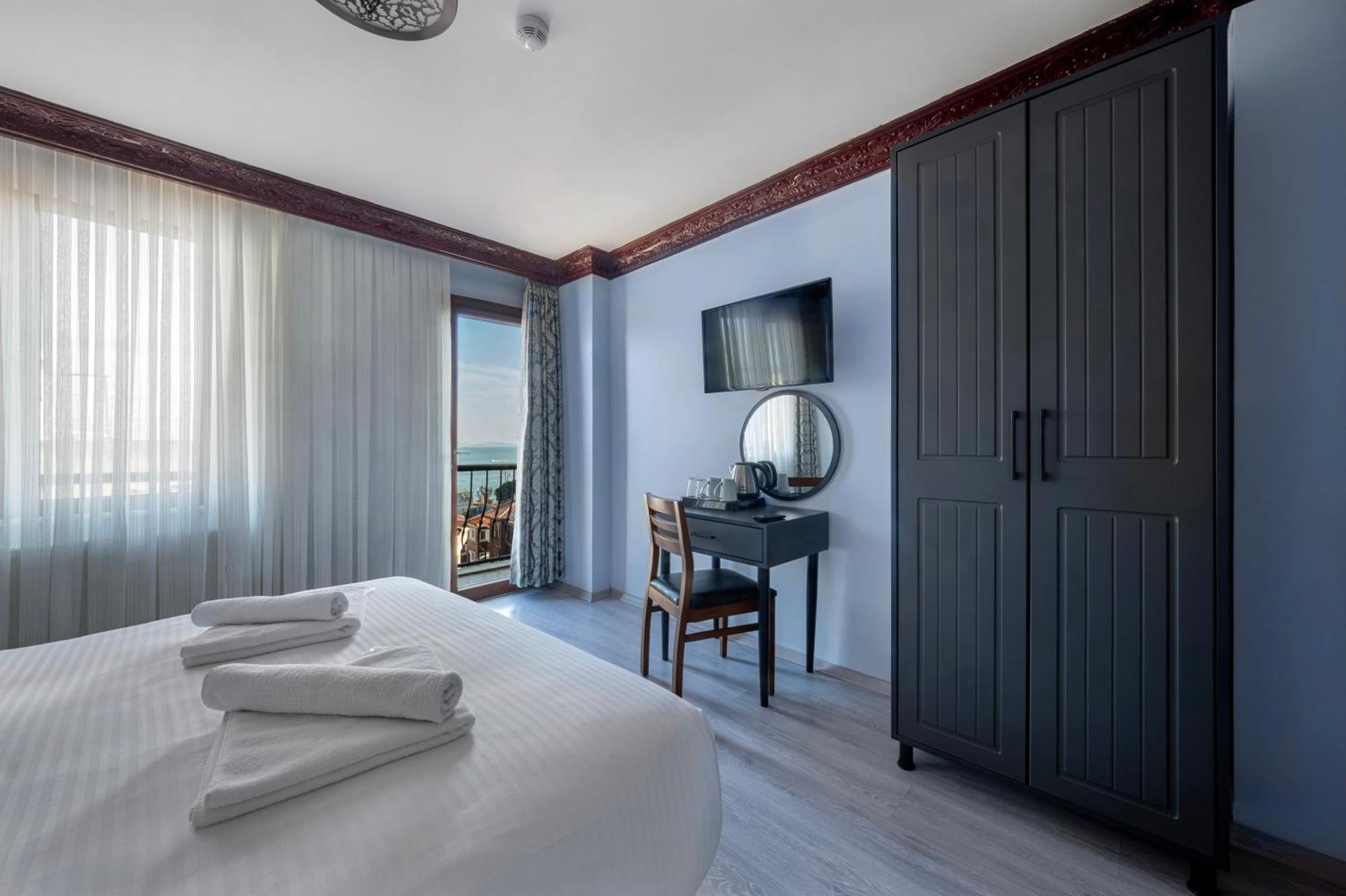 Mytra Hotel Istanbul Exterior photo