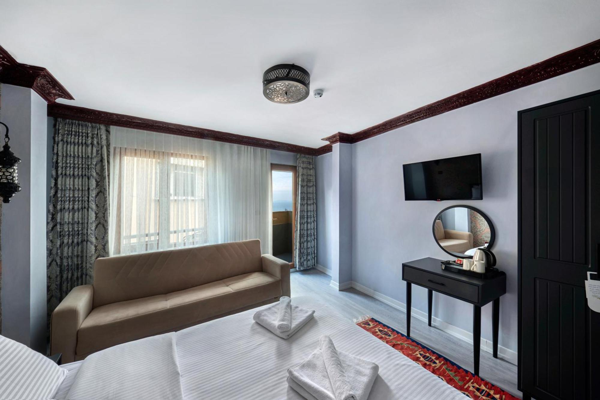 Mytra Hotel Istanbul Exterior photo