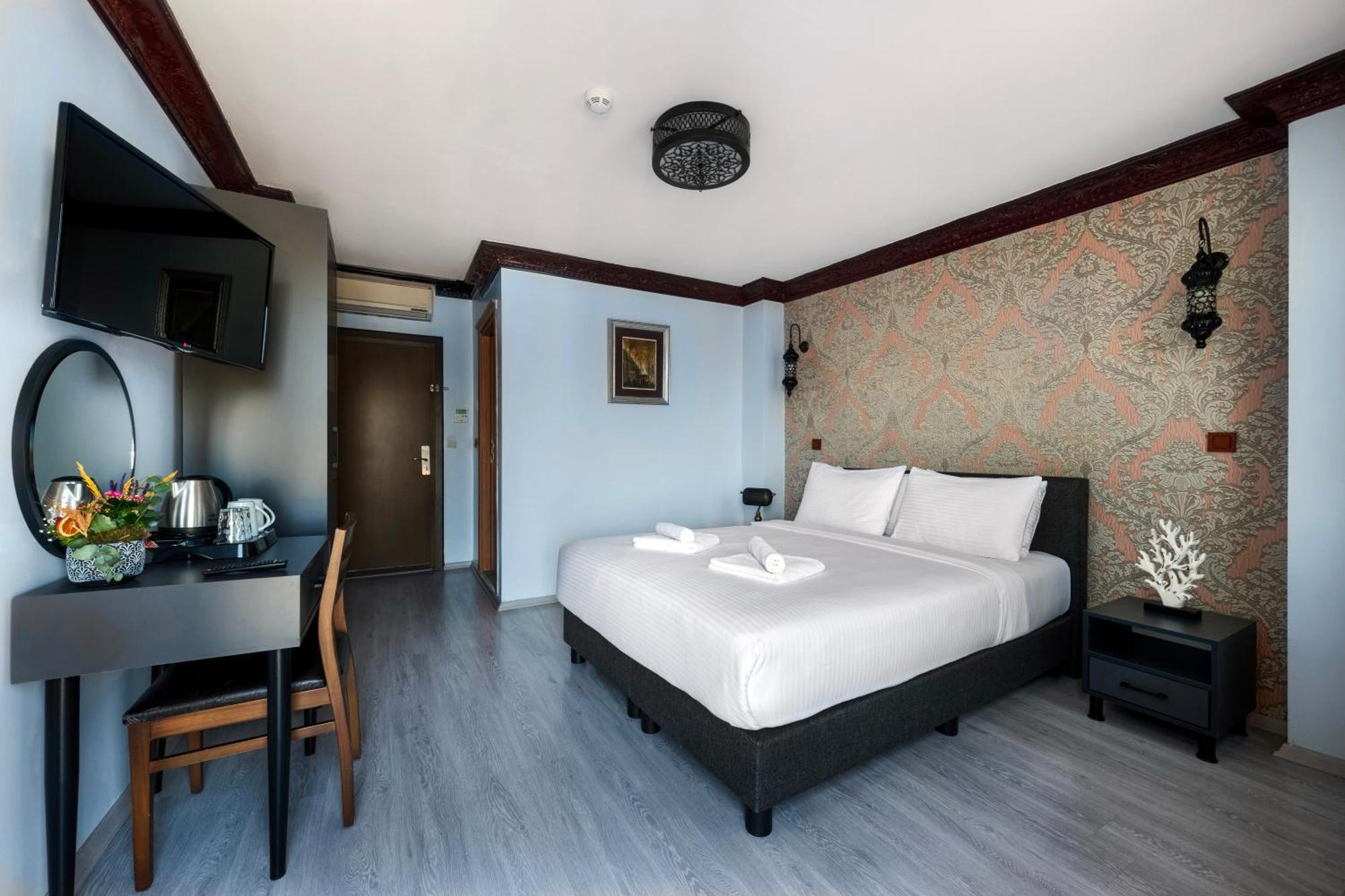Mytra Hotel Istanbul Exterior photo