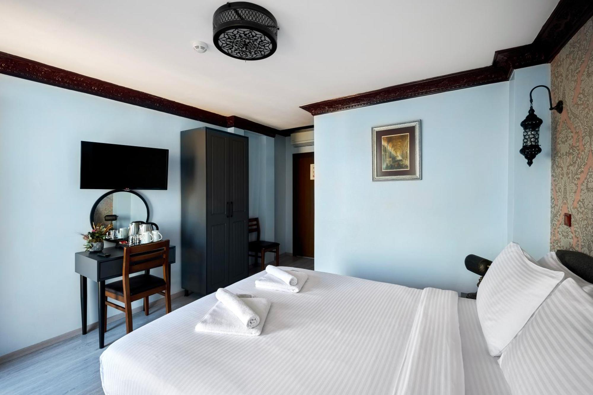 Mytra Hotel Istanbul Exterior photo