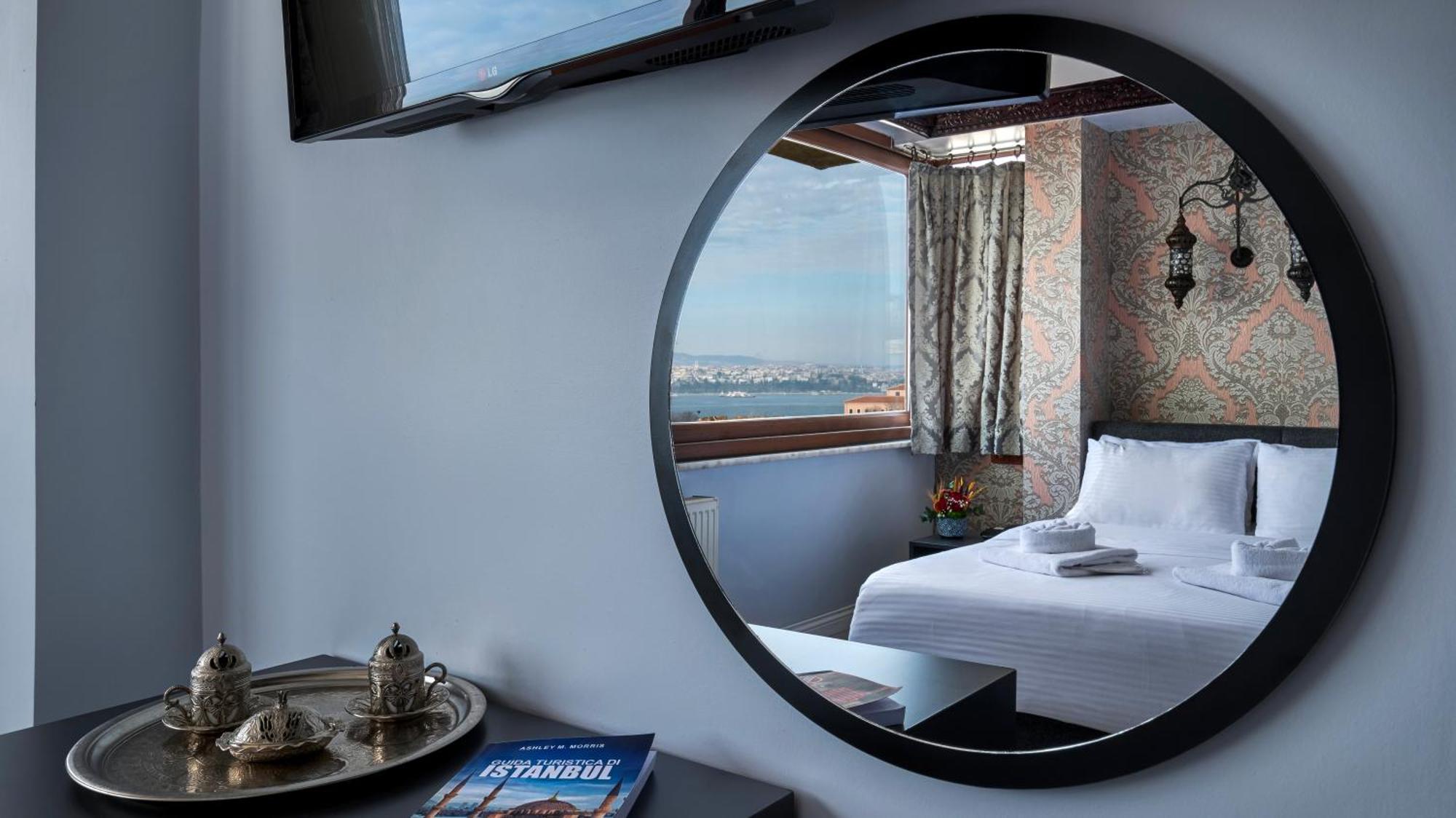 Mytra Hotel Istanbul Exterior photo